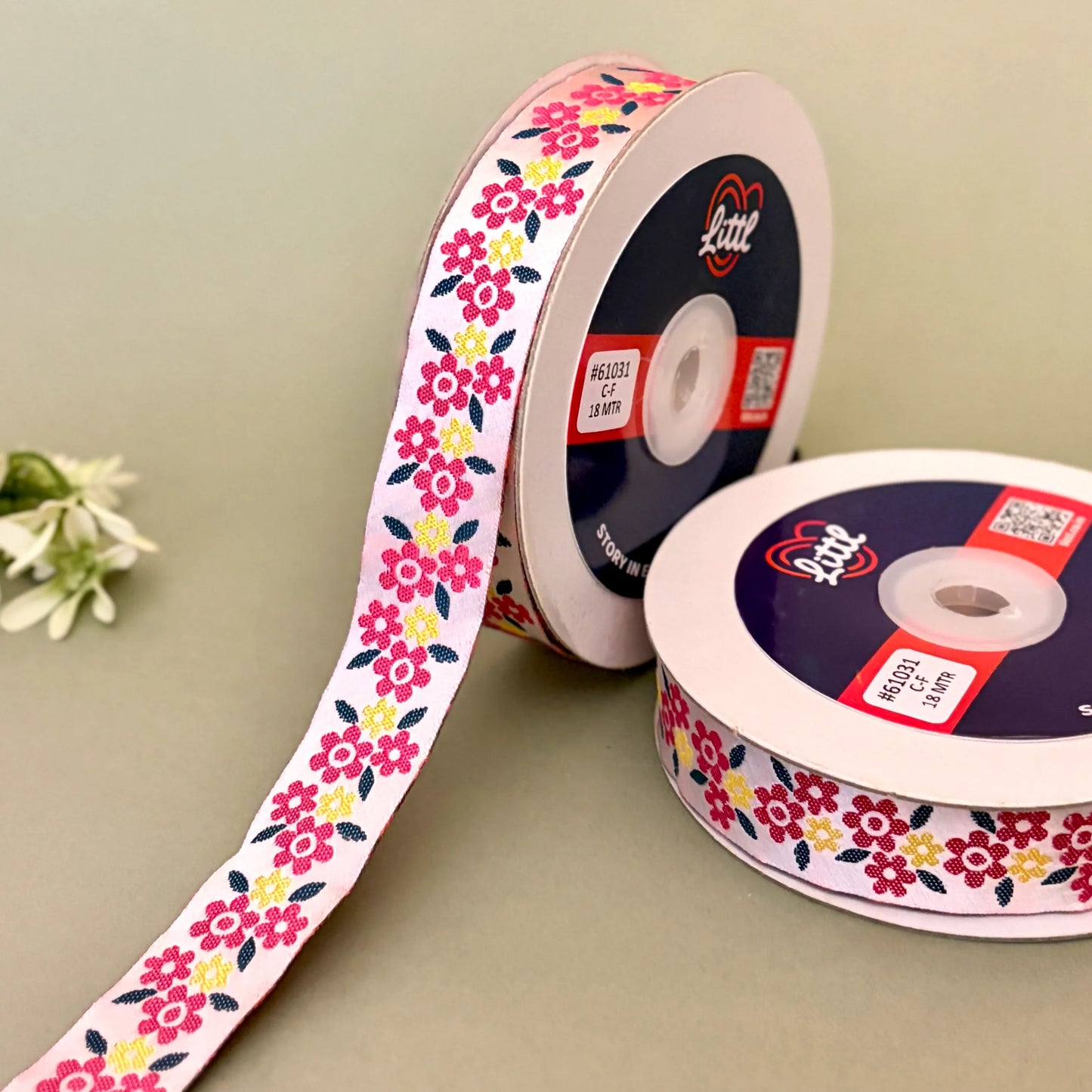 ribbon-saree lace border 1 inch 18m white floral satin weave 61031-littl