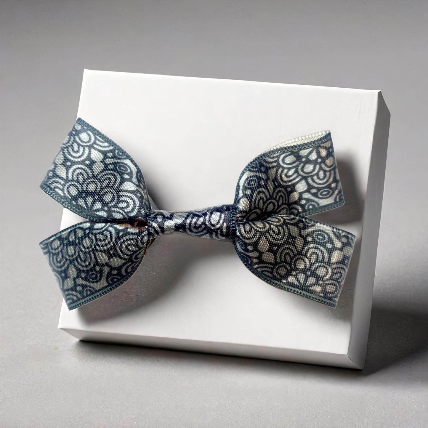 printed satin bows for gifts & crafts-10 pcs pack - littl