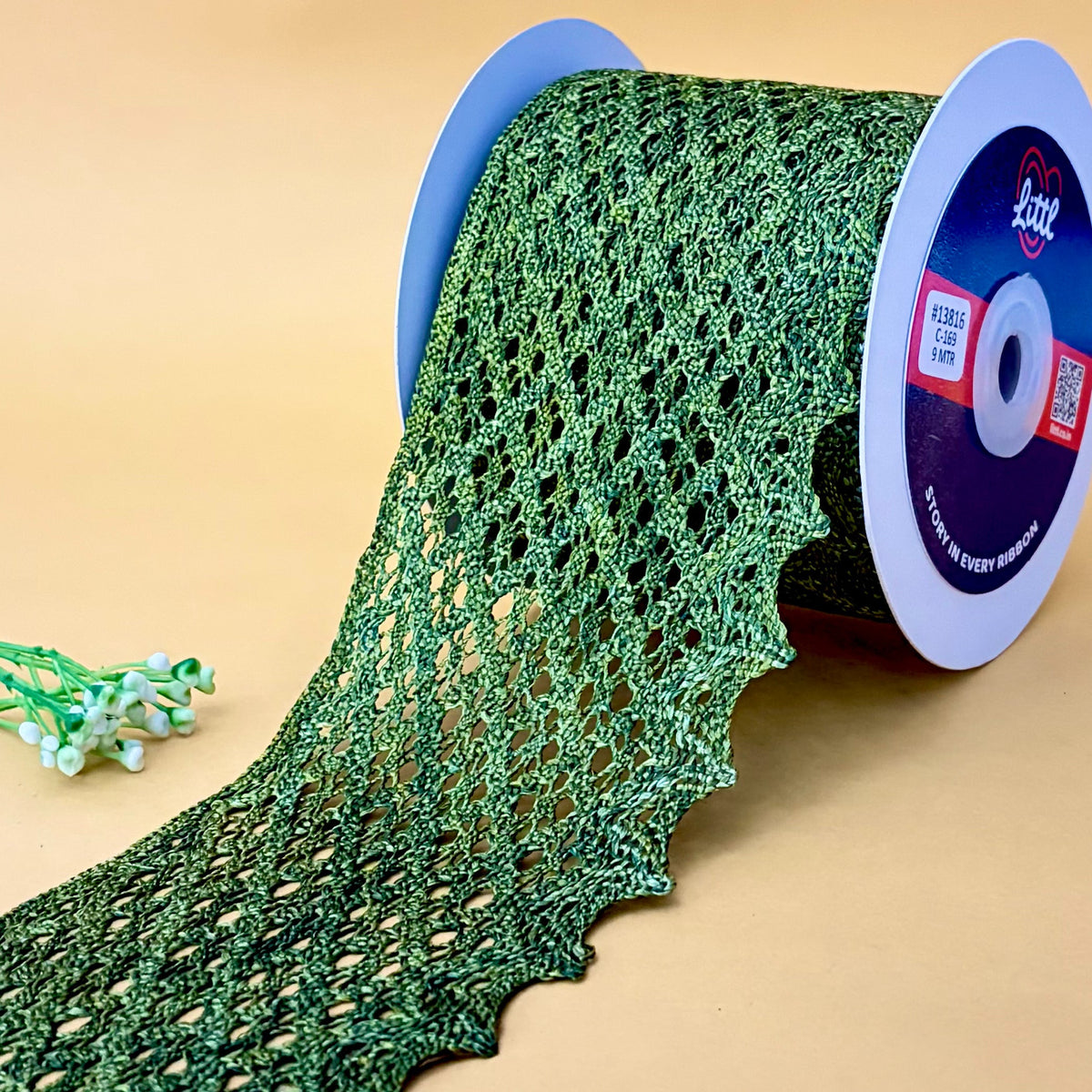 Shimmer Scallop Wide – Colour Crochet Lace, 3.5 inch (90 mm), in olive, by Littl